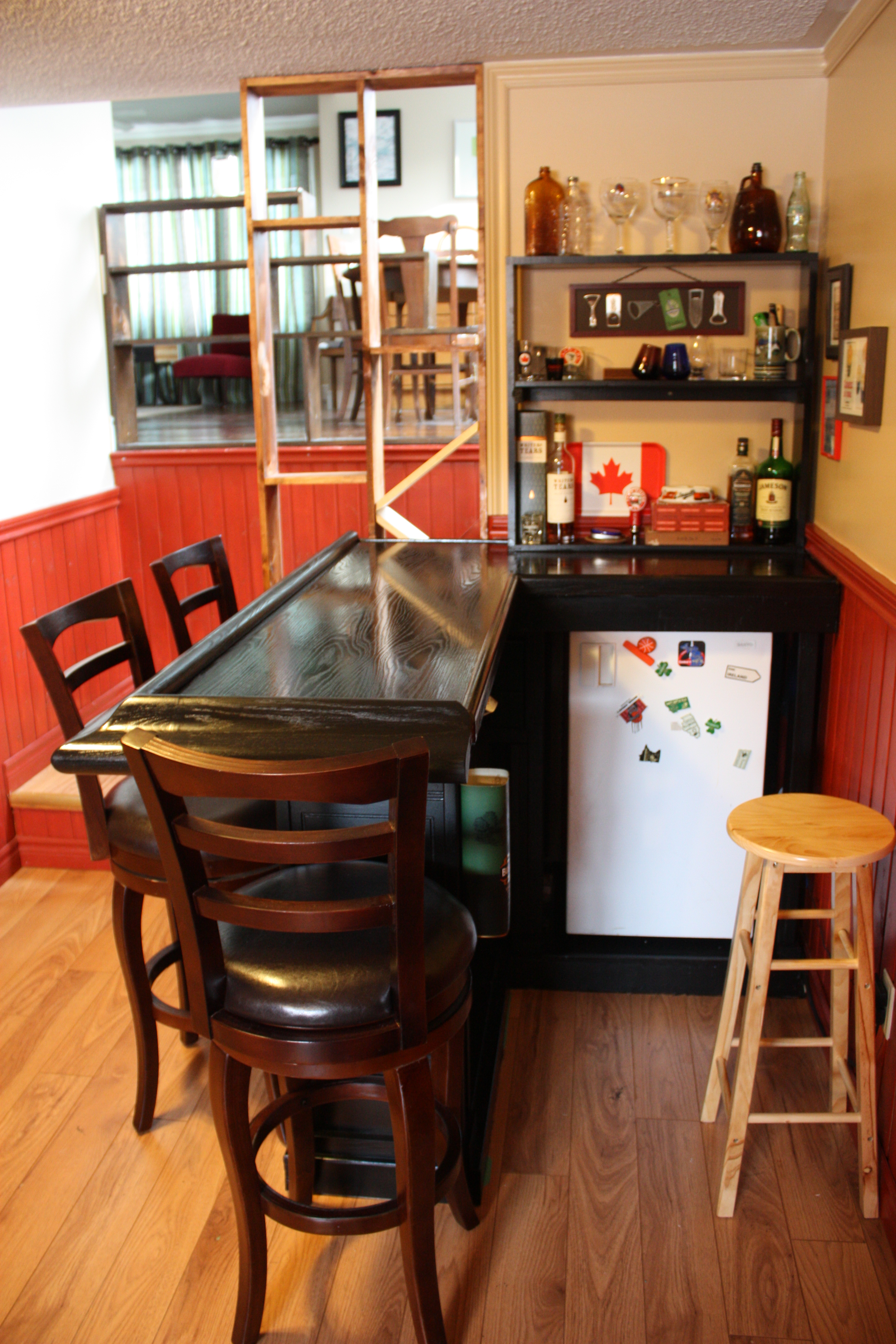 How to Build a Bar Craftsman -